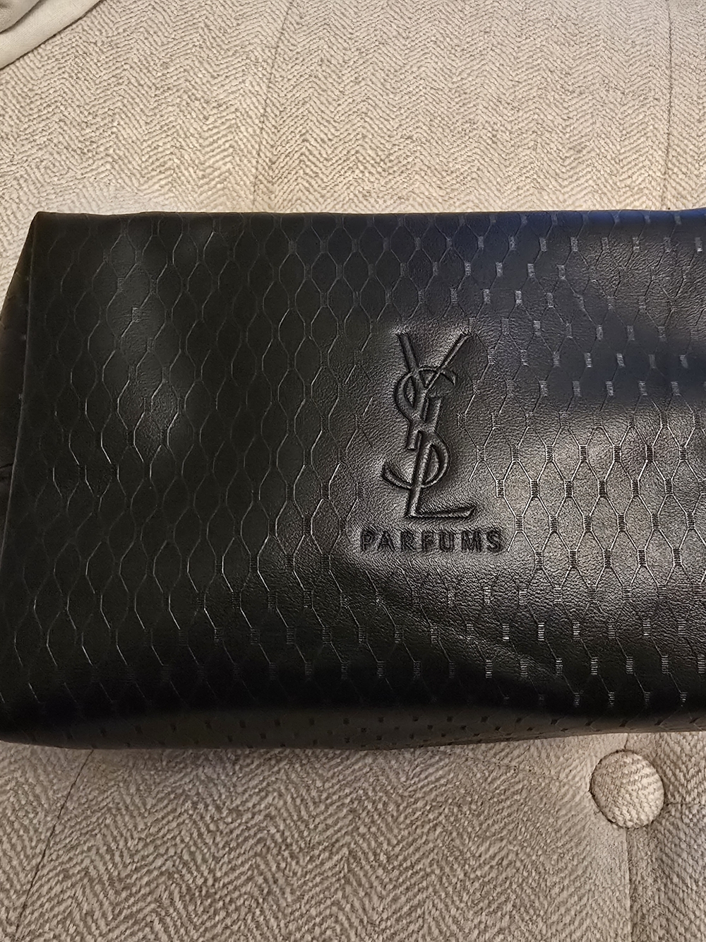 NEW YSL Yves Saint Laurent Parfums Black Cosmetic Makeup Bag GWP